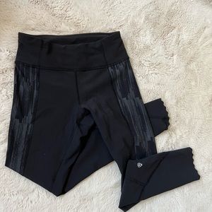 Lululemon Size 4 Leggings Yoga Pants Black